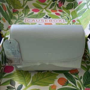 Pixie Mood Zoe Crossbody in gray